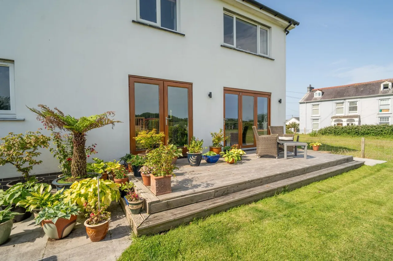Moana, Llanon, SY23, photo 53