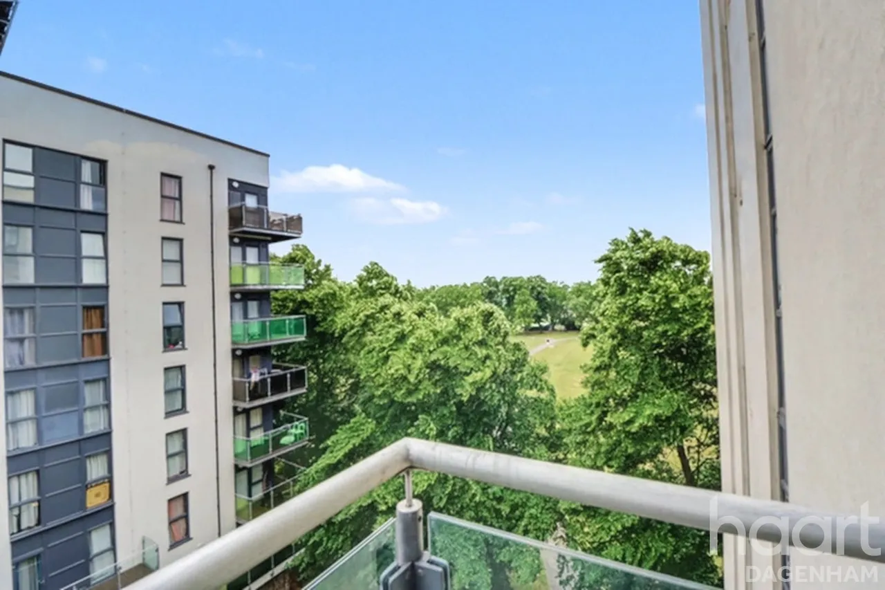 Academy Way, Dagenham, RM8, photo 9