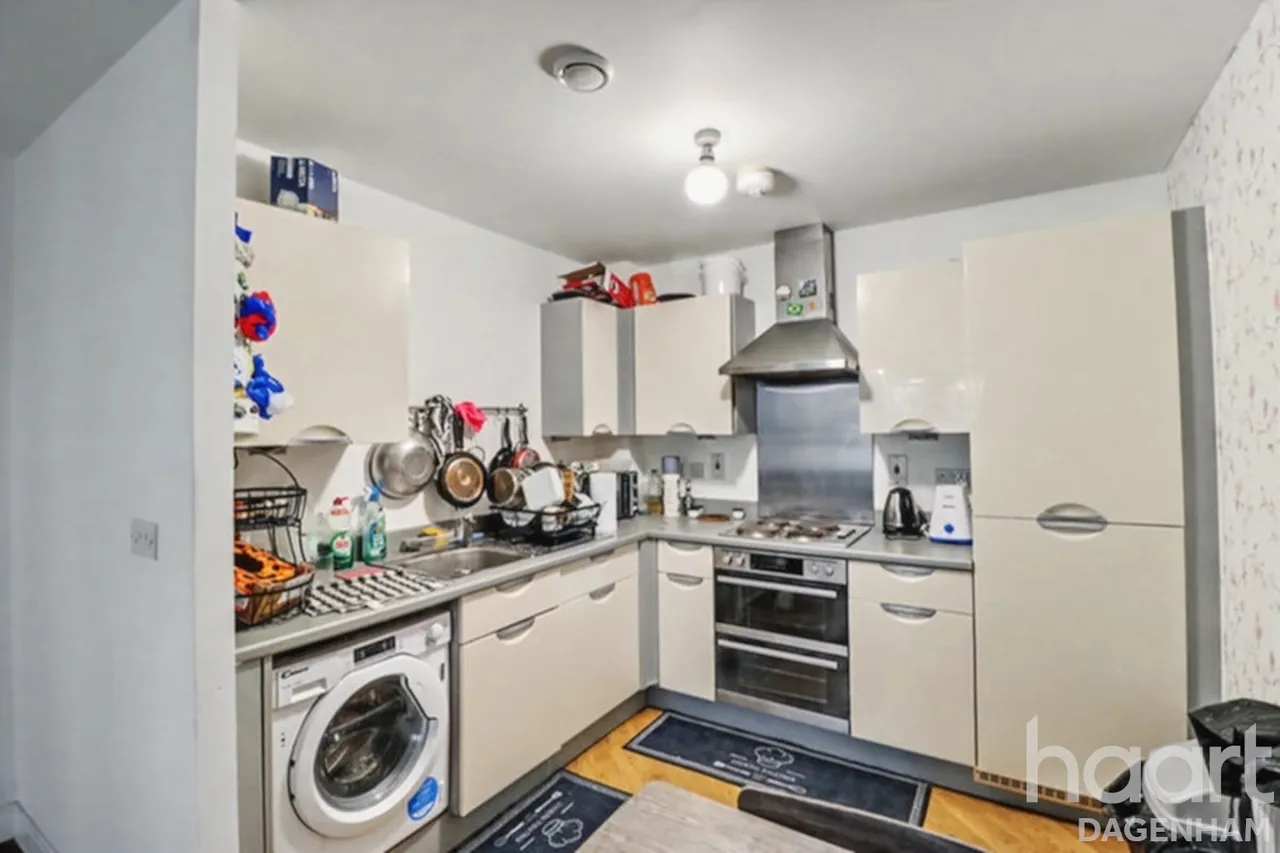 Academy Way, Dagenham, RM8, photo 4