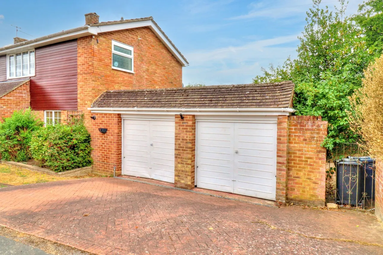 Beech Avenue, Lane End, HP14, photo 20