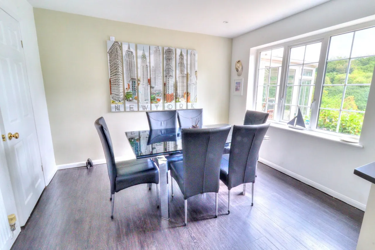 Beech Avenue, Lane End, HP14, photo 7