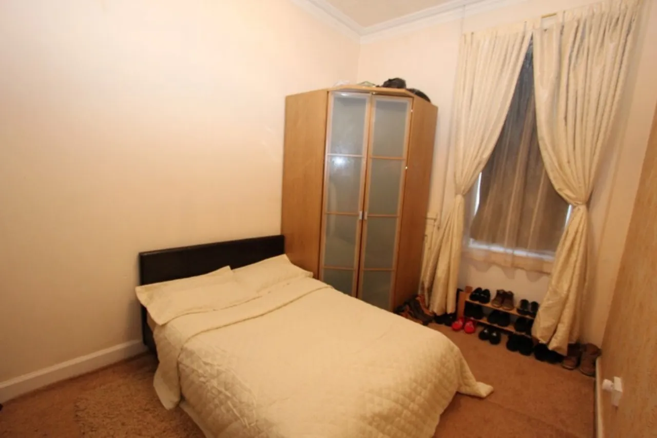 2/1, 21 Keir Street, photo 6