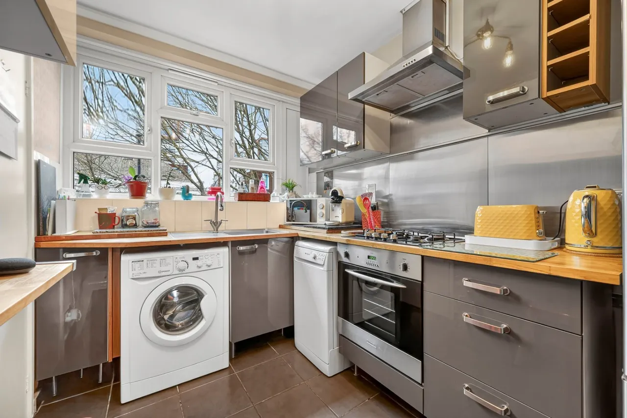 Greenwich High Road, Greenwich, SE10, photo 11