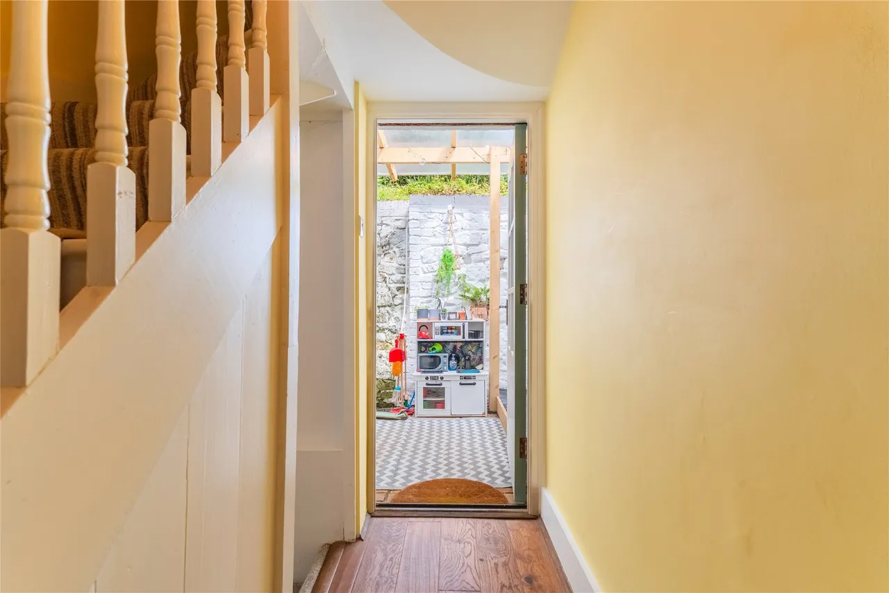 Cockshot Hill, Reigate, RH2, photo 14