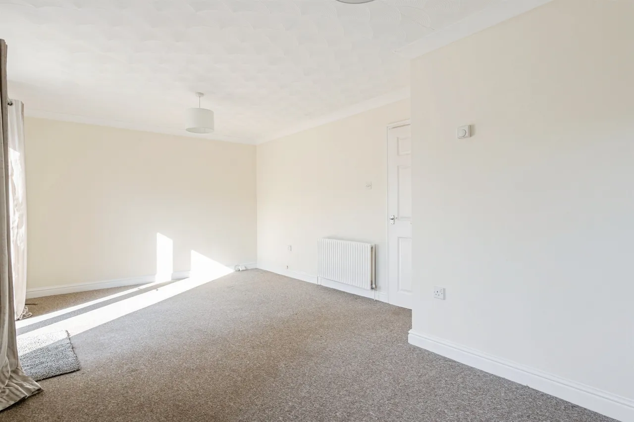 High Street, Attleborough, NR17, photo 12