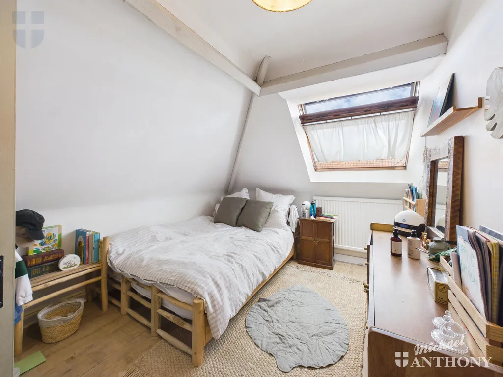 Cuddington Court, The Green, HP18, photo 11