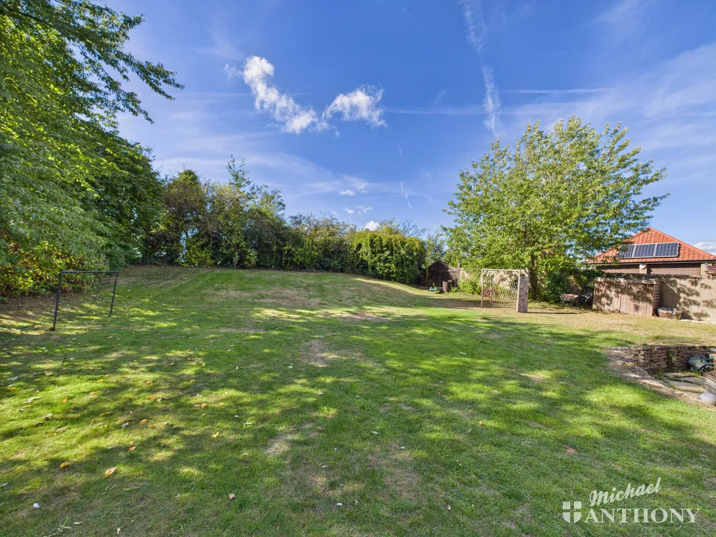 Cuddington Court, The Green, HP18, photo 24