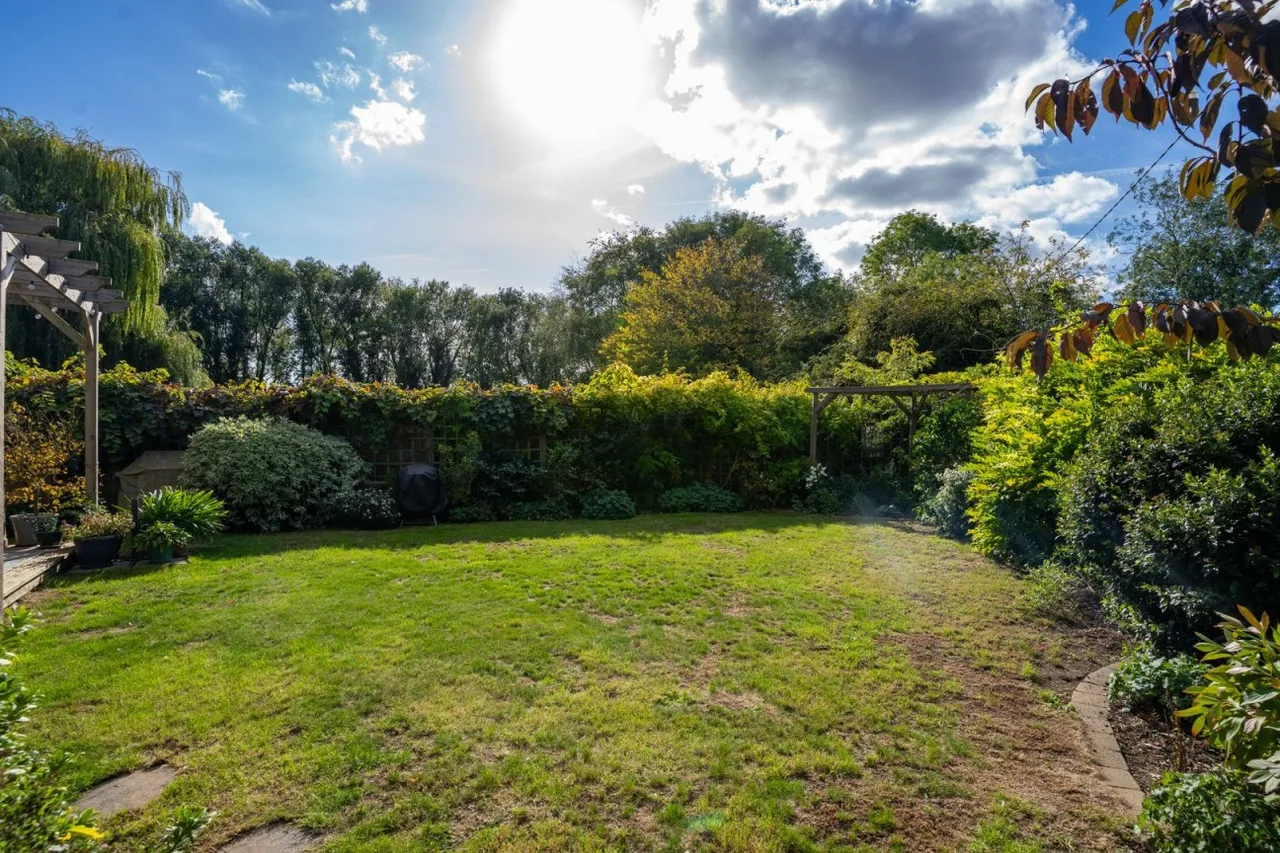 Park Road, Brampton, PE28, photo 30