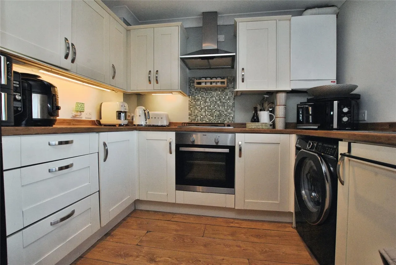 Heath Drive, Chelmsford, Essex, CM2, photo 2
