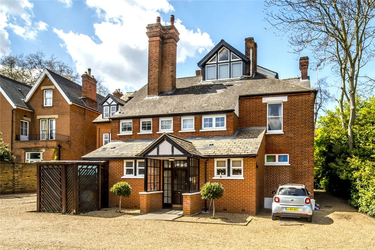 Kew Road, TW9, photo 3
