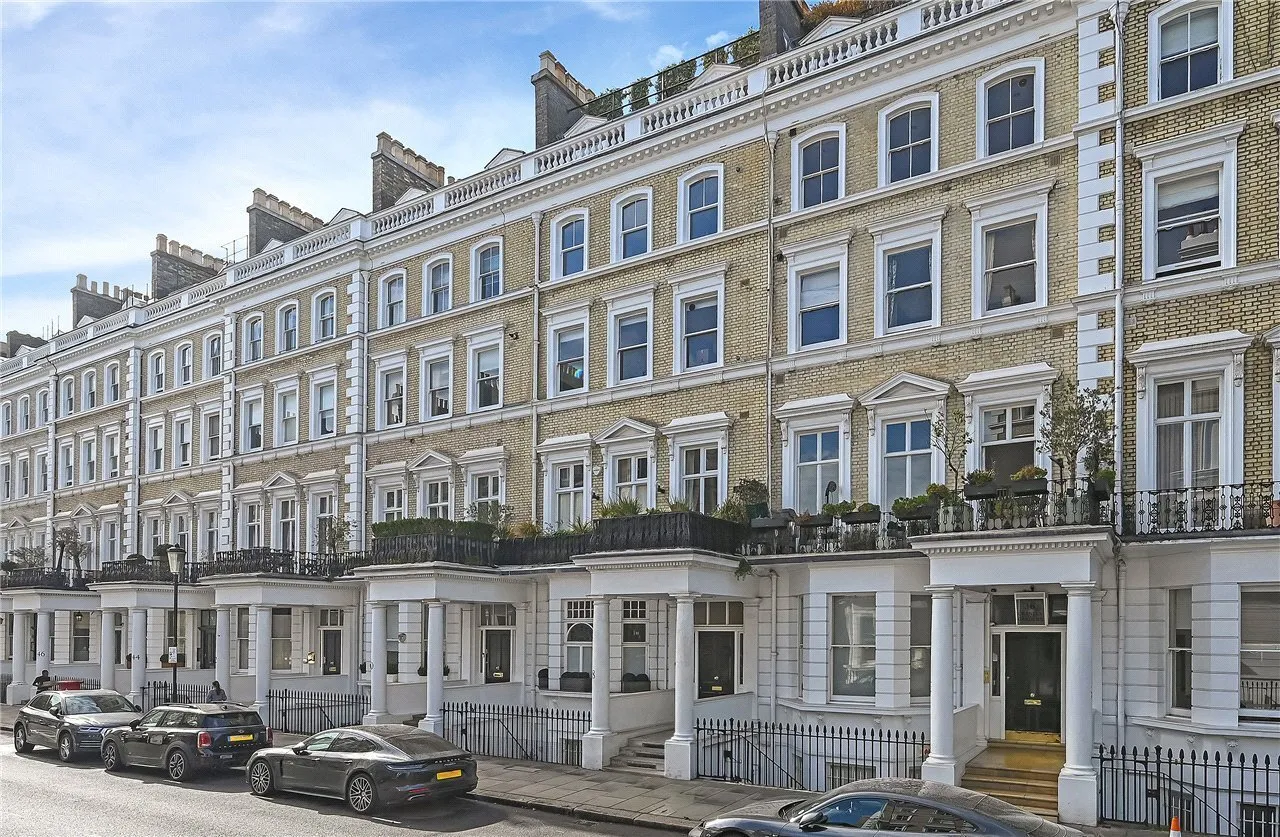3 bed flat for sale, Cranley Gardens, London, SW7