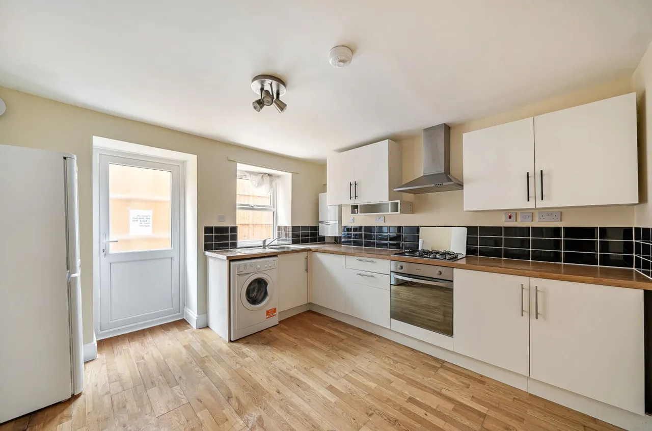 Flat 1, 1 Clifford Road, London, London, SE25 5JJ, photo 7