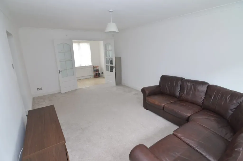Maple Leaf Drive, Sidcup, DA15 8WG, photo 7
