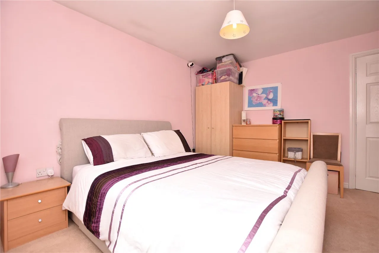 May Avenue, Churwell, LS27, photo 22