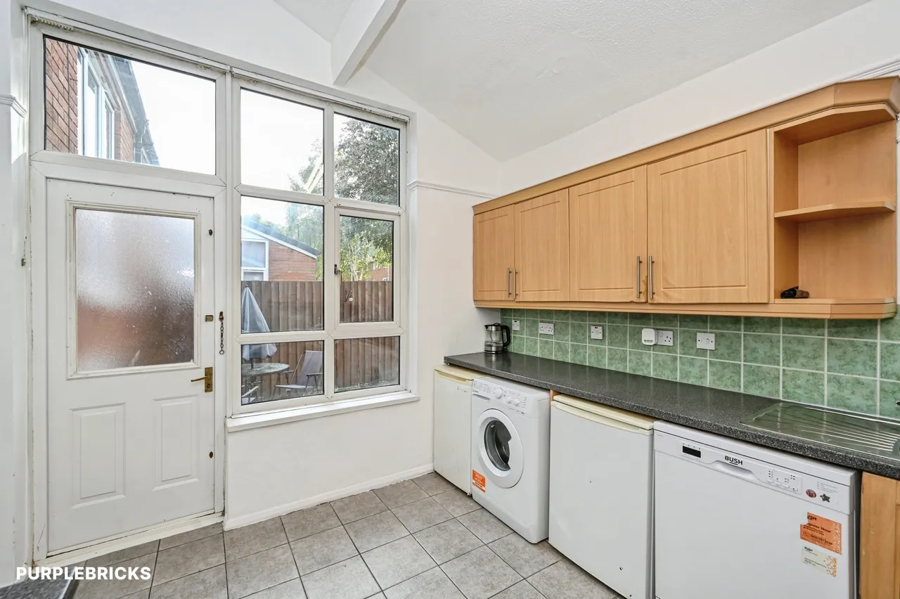 Penketh Court, Runcorn, WA7, photo 4