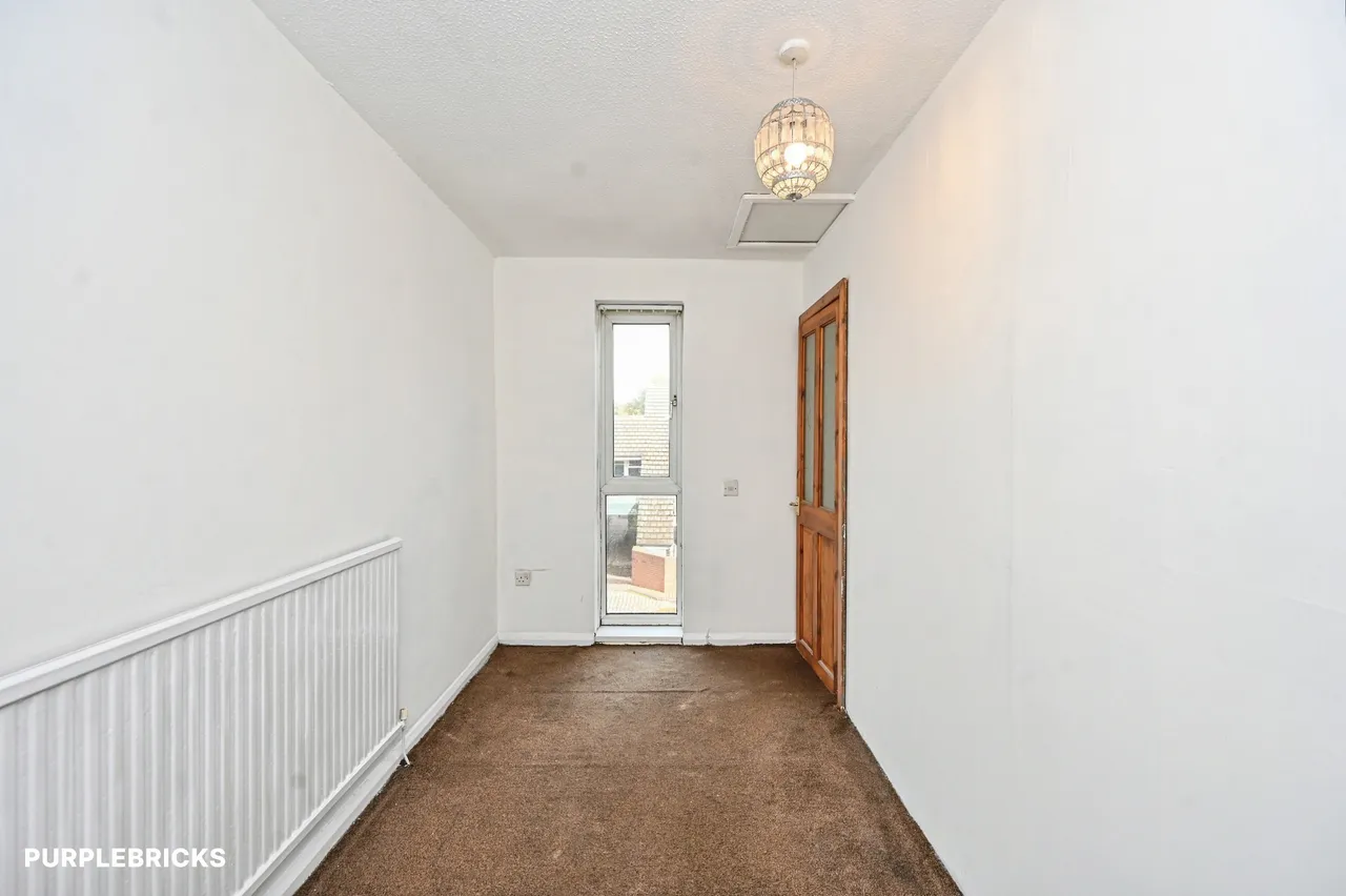 Penketh Court, Runcorn, WA7, photo 10