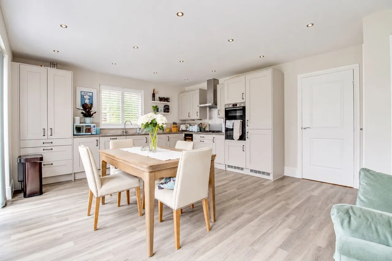 Kemsley Drive, Leighton Buzzard, LU7, photo 6
