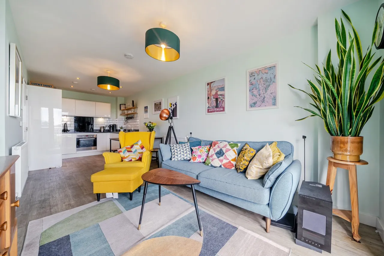 2 bed flat for sale — Apple Yard, SE20