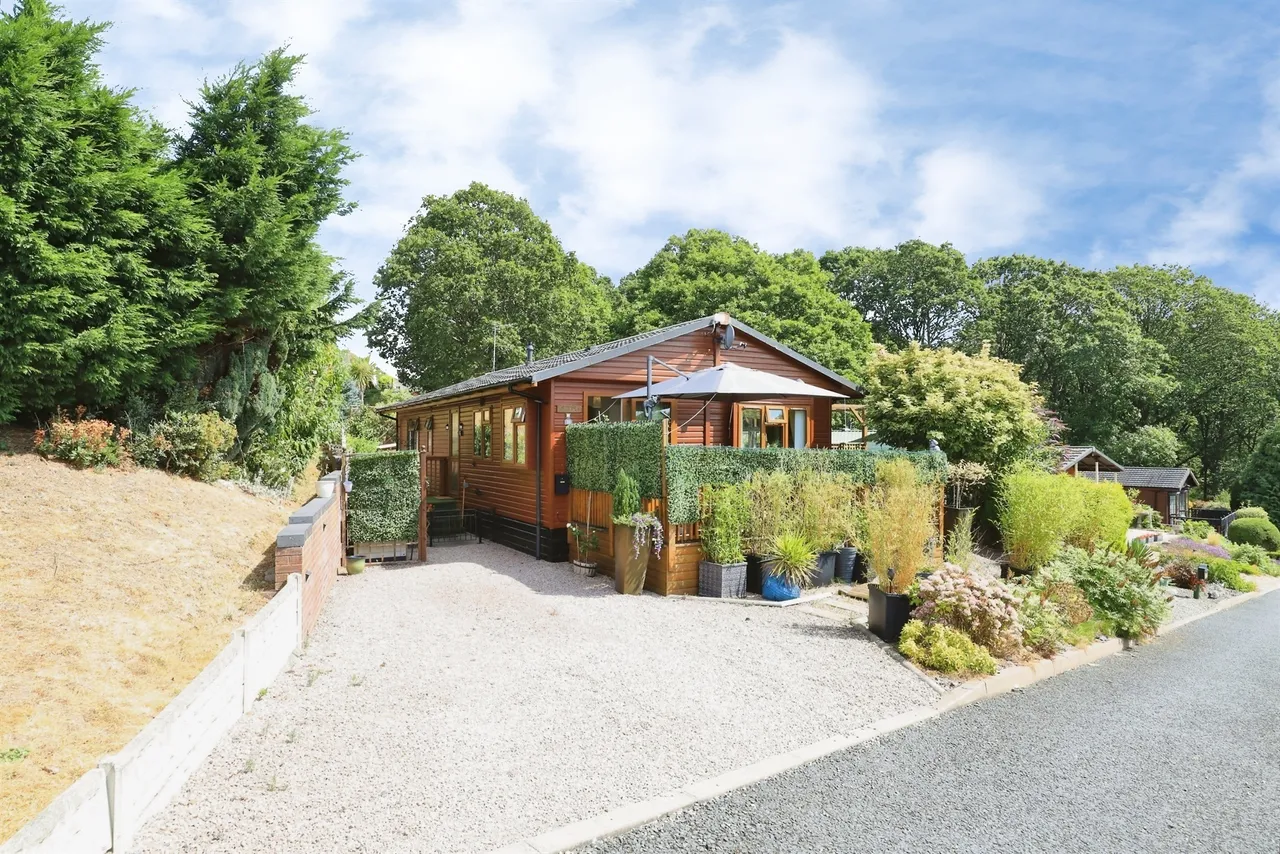 2 bed park home for sale, Dowles Road, Bewdley, DY12