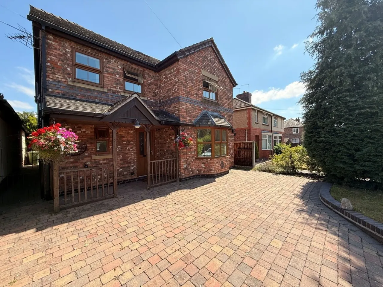 5 bed house to rent — Waterloo Rd, Haslington