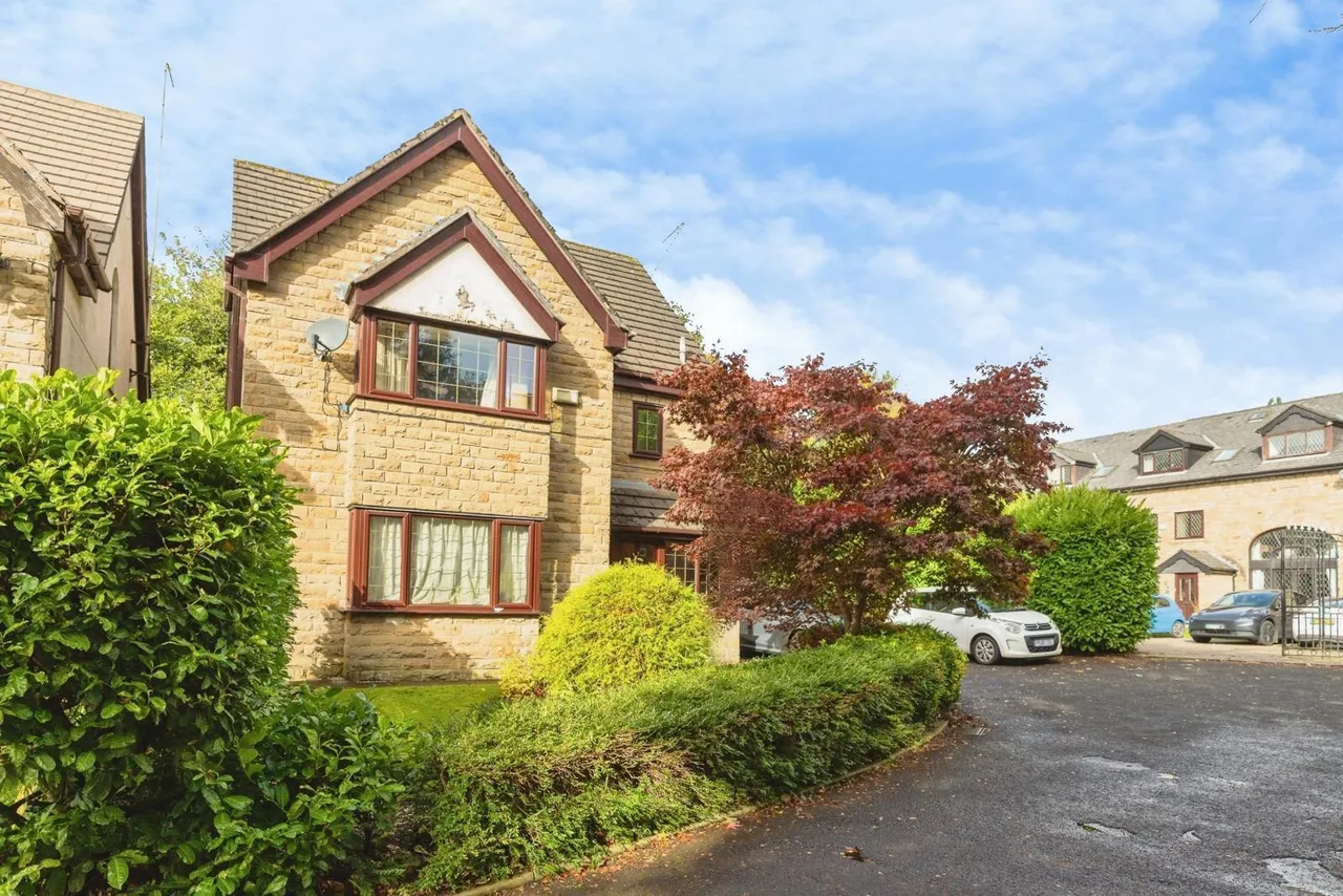 5 bed house for sale, Bridge Hall Fold, Bury, BL9