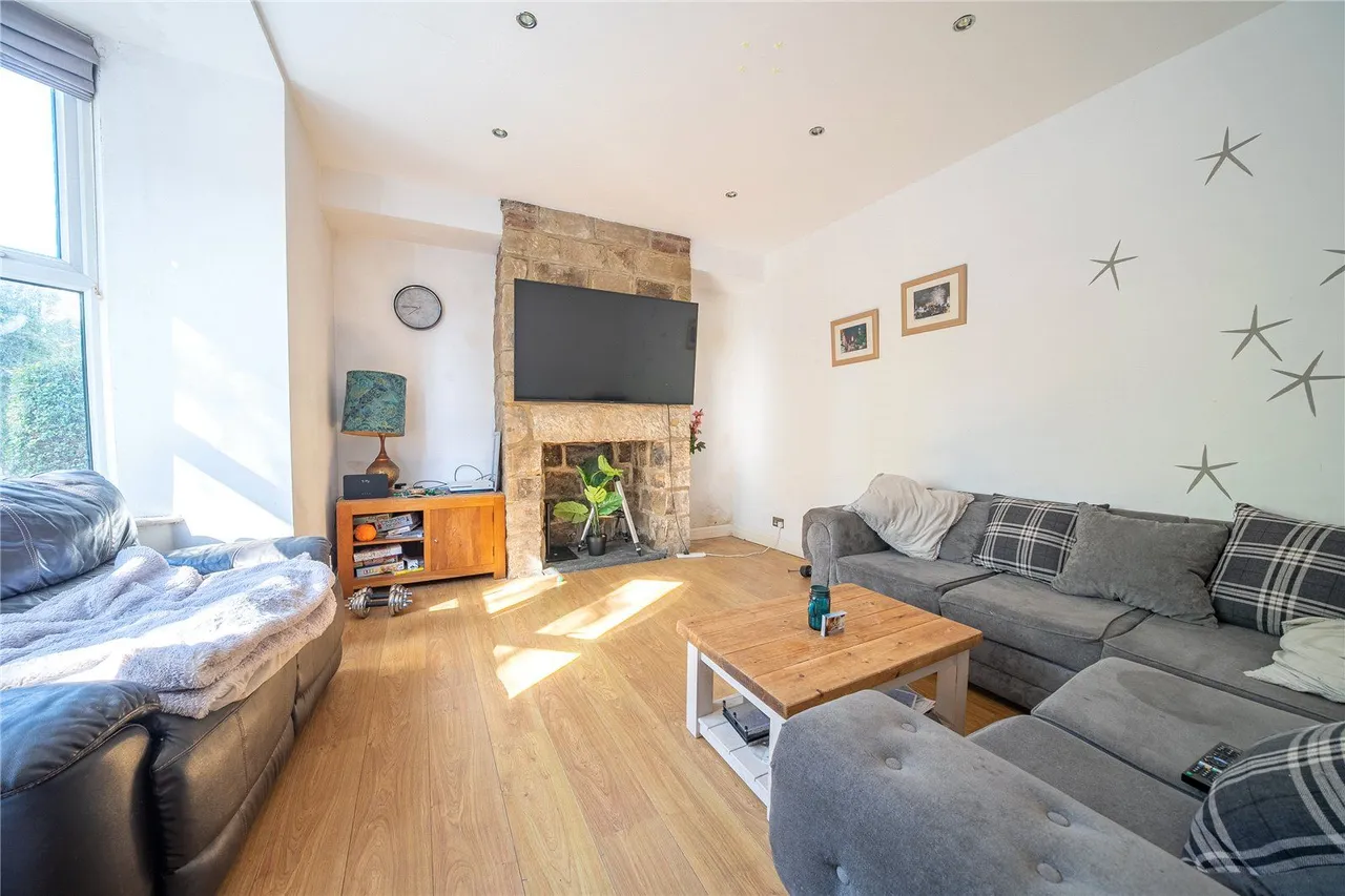 Springfield Road, Guiseley, LS20, photo 3