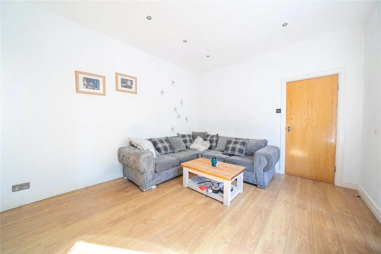 Springfield Road, Guiseley, LS20, photo 15