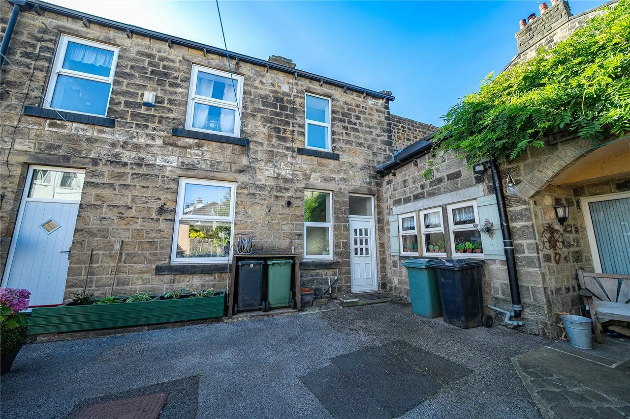 Springfield Road, Guiseley, LS20, photo 7