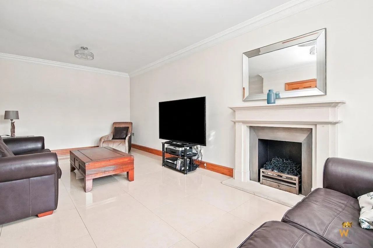 Surman Crescent, Hutton, CM13, photo 11