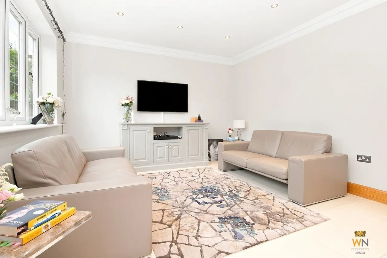 Surman Crescent, Hutton, CM13, photo 8