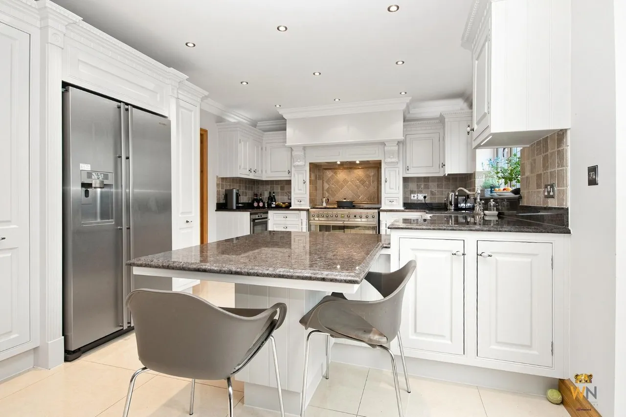 Surman Crescent, Hutton, CM13, photo 6