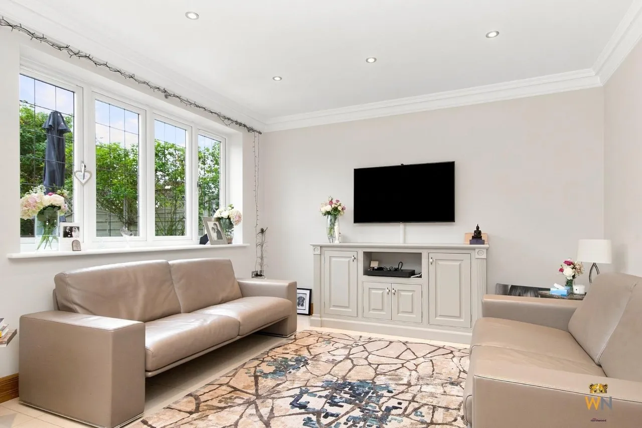 Surman Crescent, Hutton, CM13, photo 7