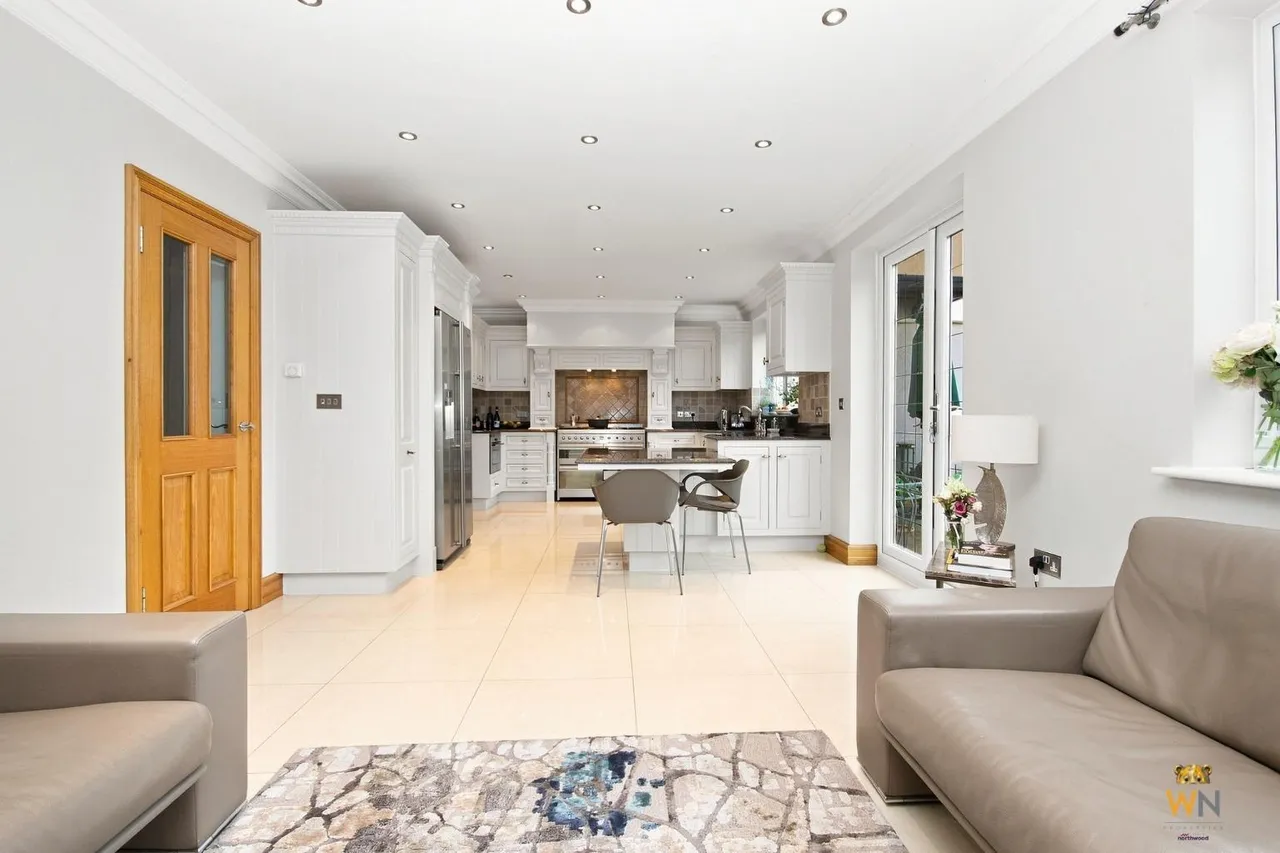 Surman Crescent, Hutton, CM13, photo 5