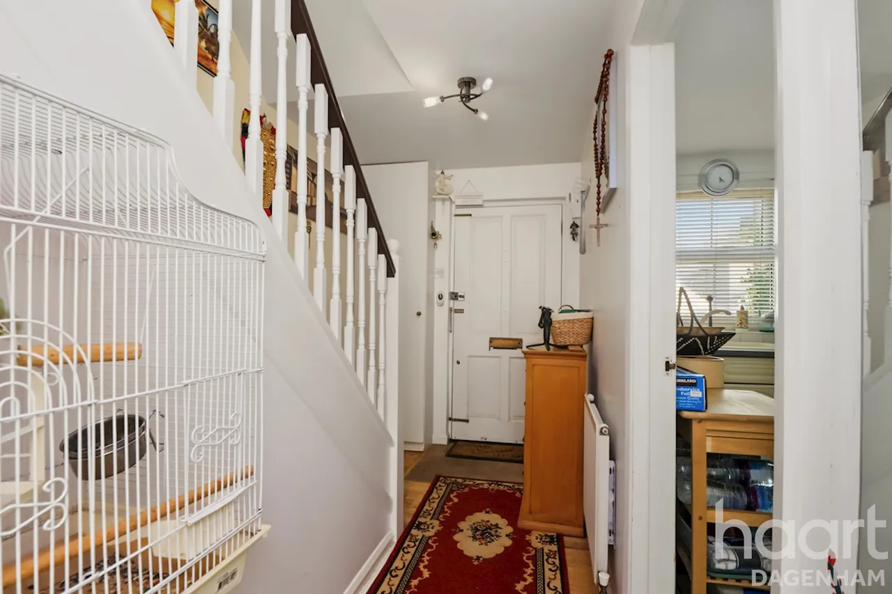 Church Lane, Dagenham, RM10, photo 2