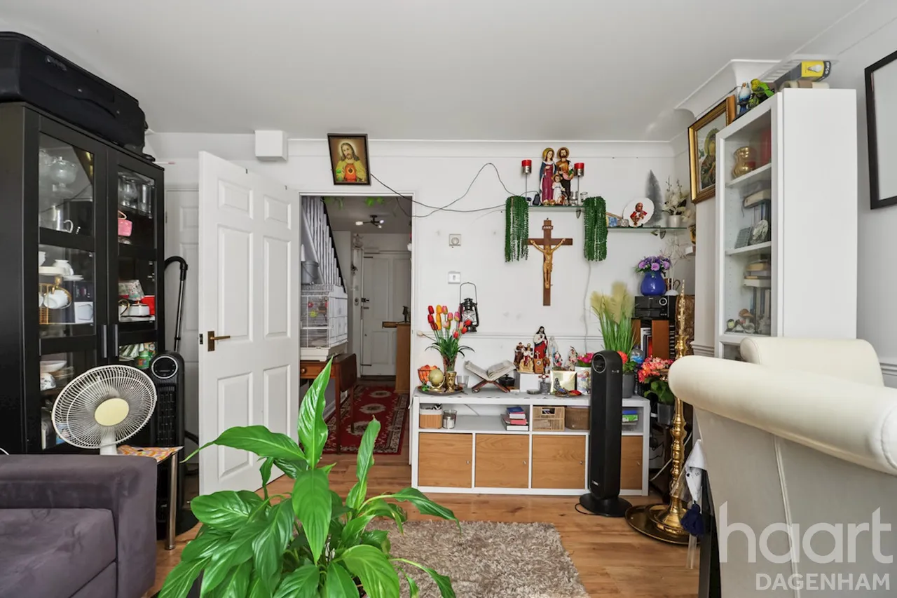 Church Lane, Dagenham, RM10, photo 6