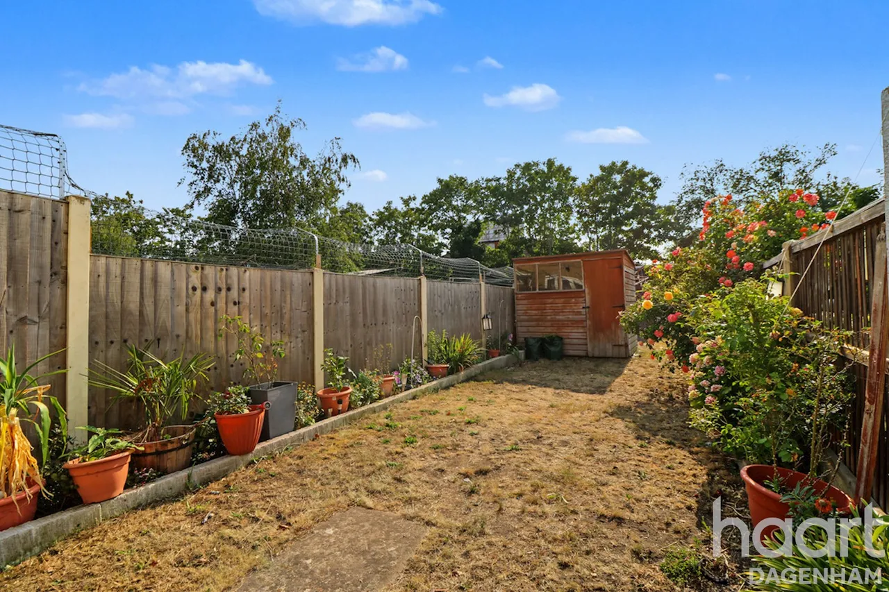 Church Lane, Dagenham, RM10, photo 8