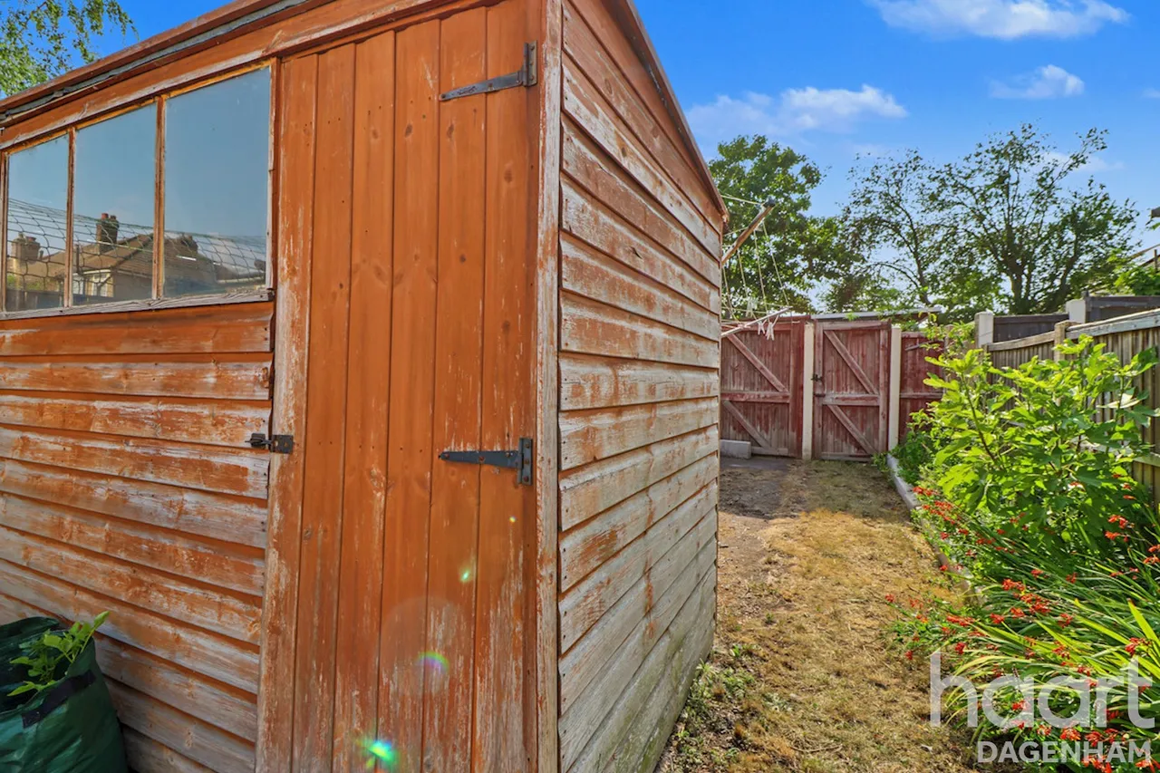Church Lane, Dagenham, RM10, photo 9