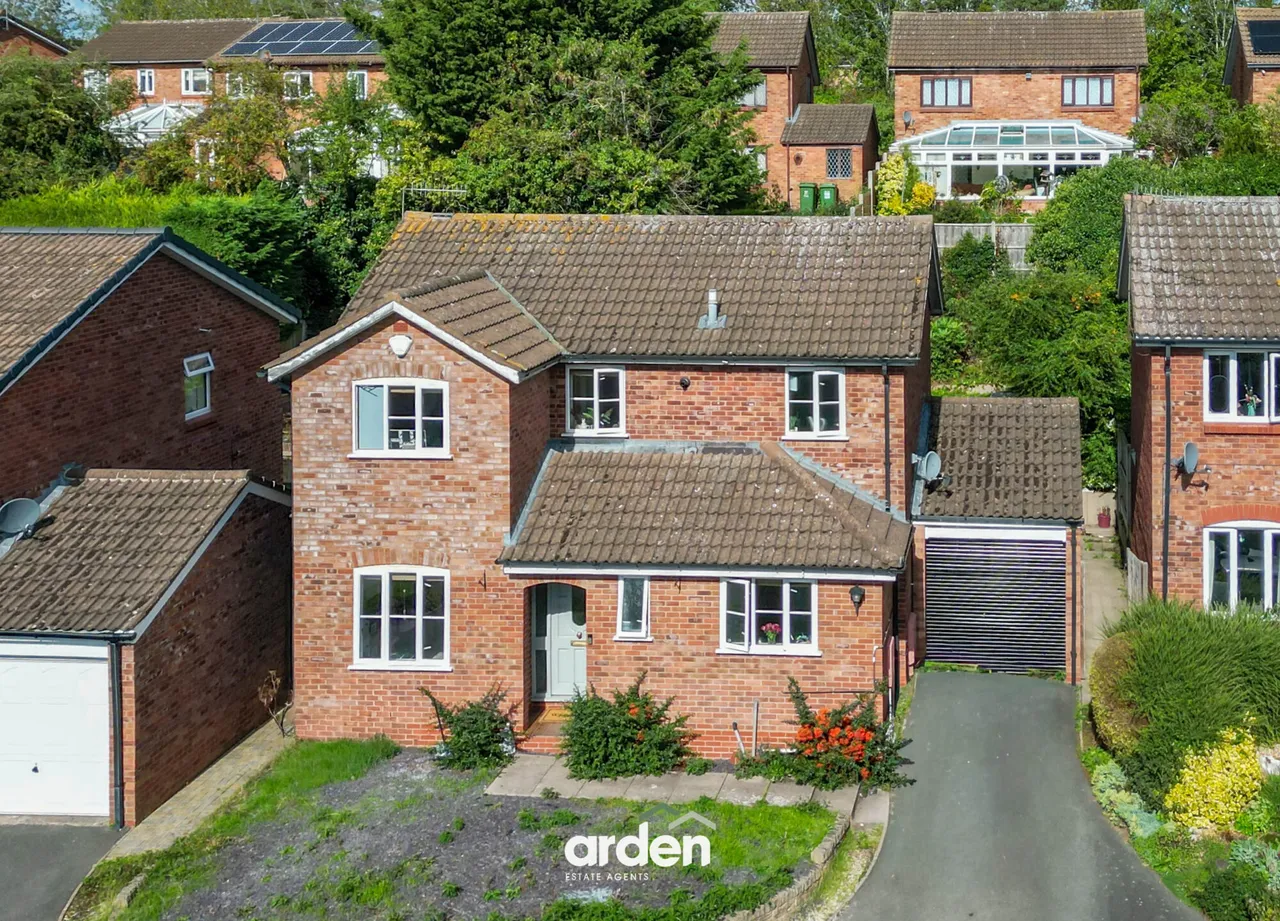 3 bed house for sale, Easenhall Lane, Redditch, B98