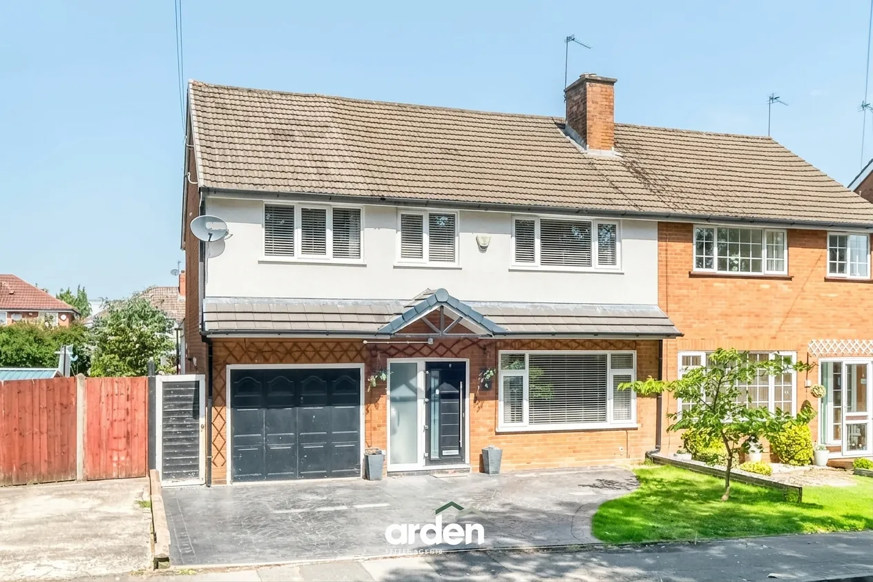4 bed house for sale, Rochford Close, Rednal, B45