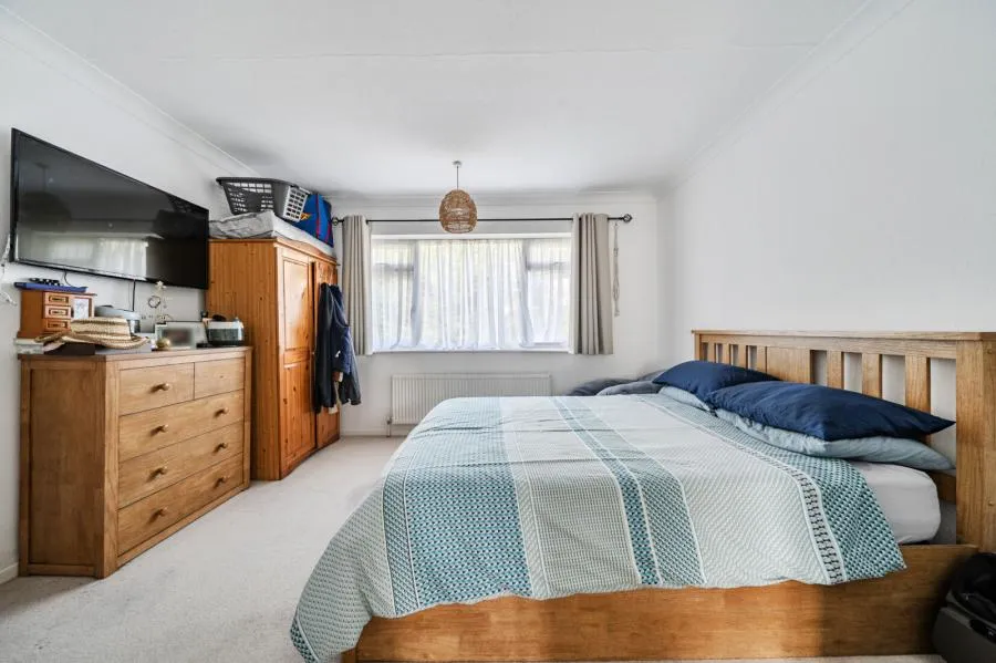 Carver Hill Road, High Wycombe, HP11, photo 10