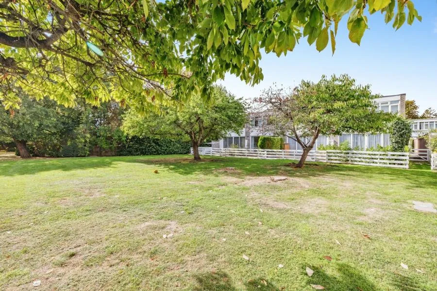 Trinity Close, Northwood, HA6, photo 17