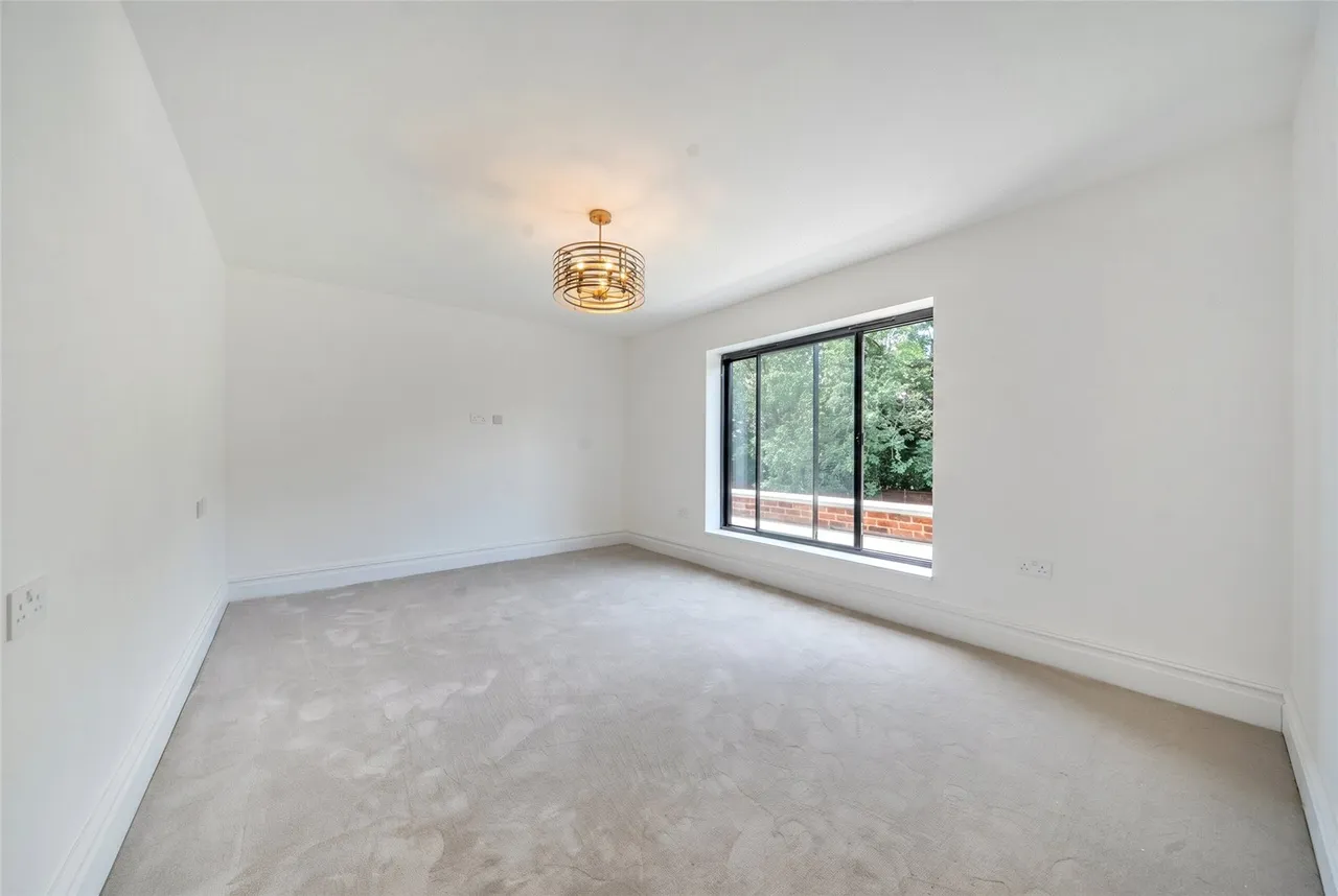 Pipers Green Lane, HA8, photo 8