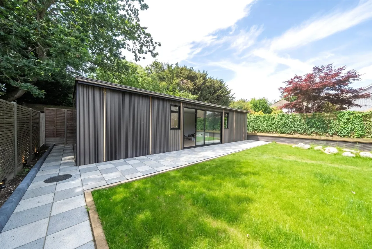Pipers Green Lane, HA8, photo 19