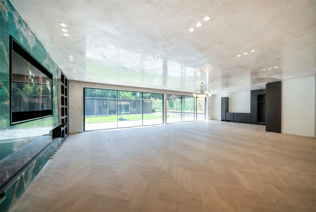 Pipers Green Lane, HA8, photo 20