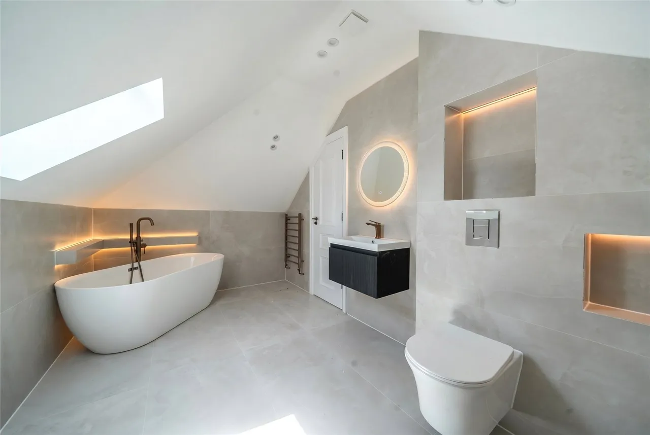 Pipers Green Lane, HA8, photo 12