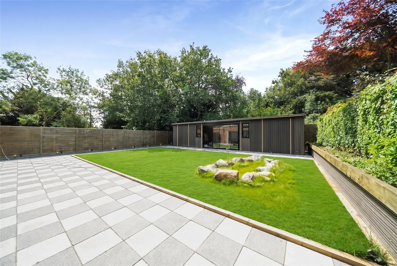 Pipers Green Lane, HA8, photo 18