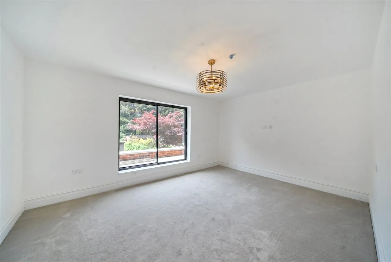 Pipers Green Lane, HA8, photo 11