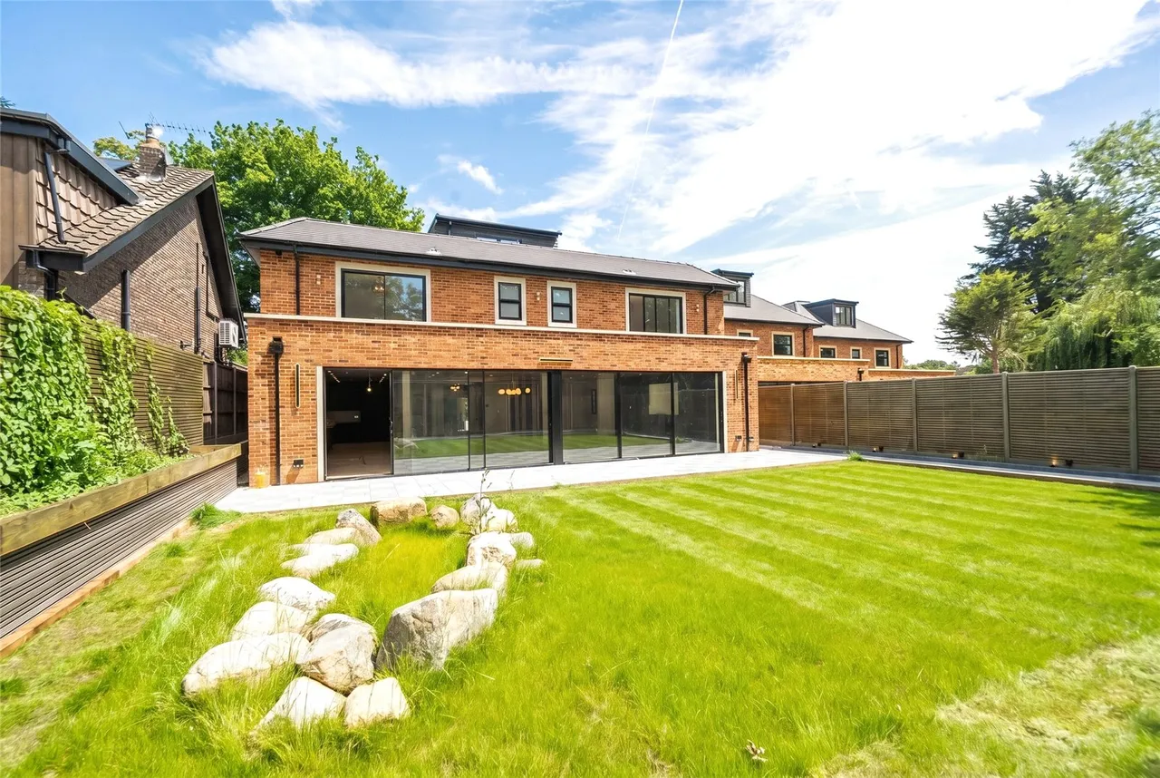 Pipers Green Lane, HA8, photo 17