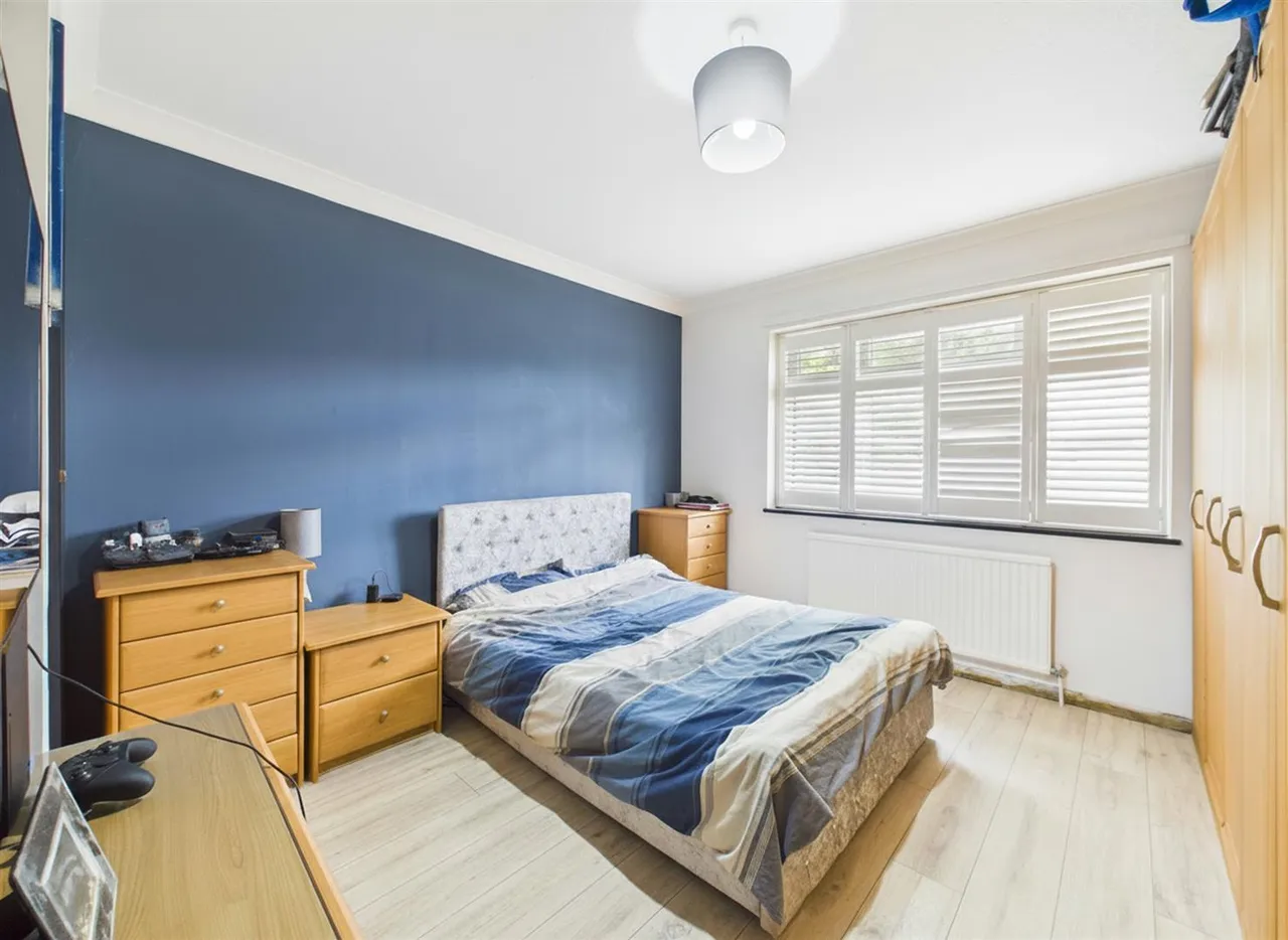 Walnut Way, Ruislip, HA4 6TD, photo 7