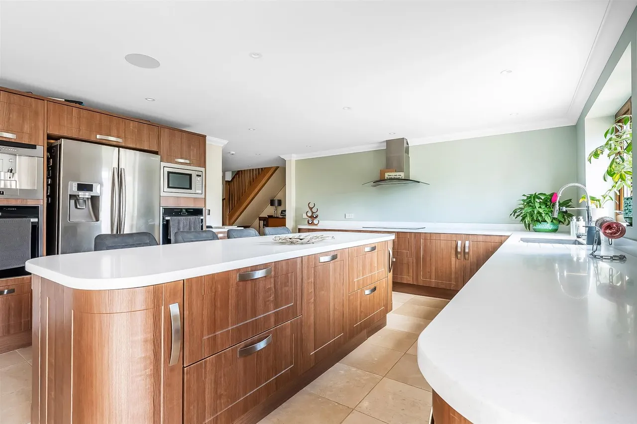 Eastwick Park Avenue, Great Bookham, KT23, photo 3